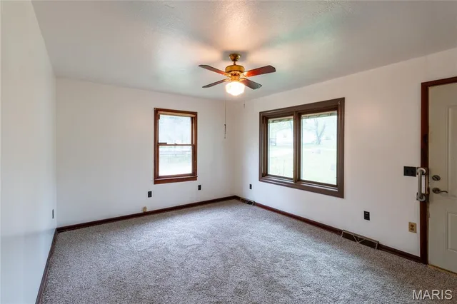 Living room — 106 Rose Street Crocker Missouri real estate