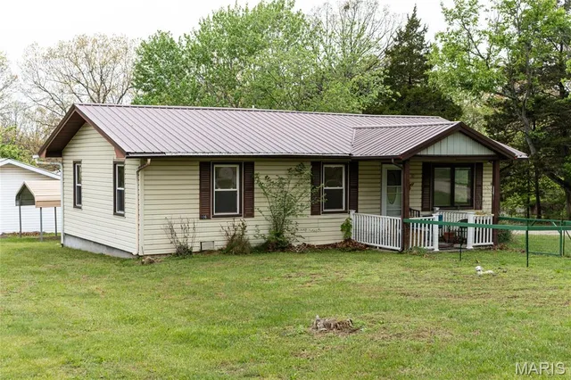 Front exterior — 106 Rose Street Crocker Missouri real estate