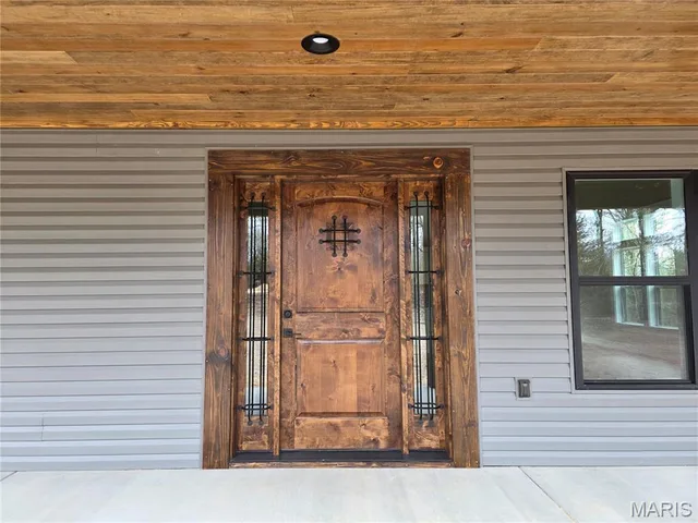 Primary bedroom — 854 County Road 4180 Salem Missouri real estate