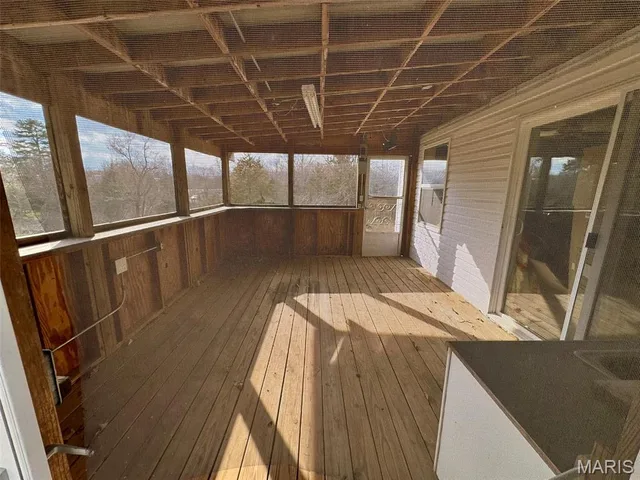 Primary bedroom — 12811 Highway 64 Lebanon Missouri real estate