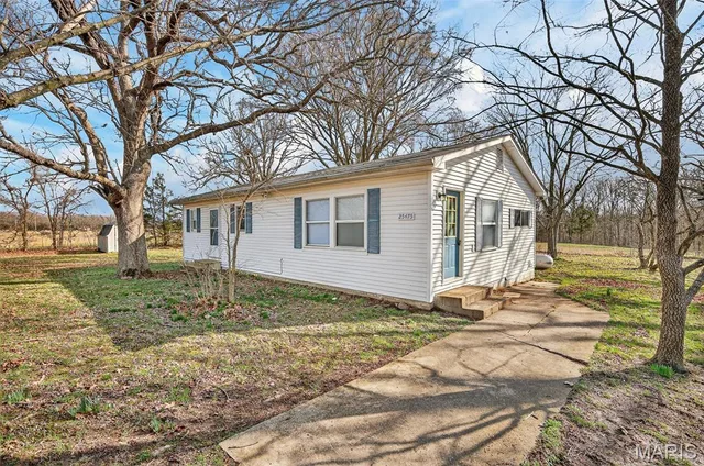 Front exterior — 25475 Richard Lane Waynesville Missouri real estate