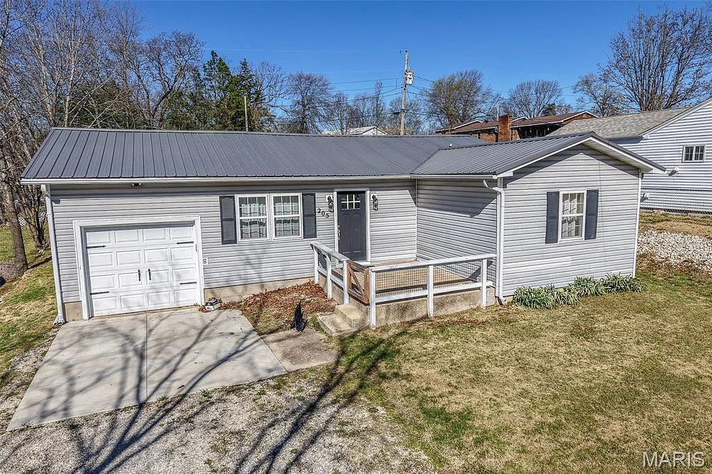 205 Waller Street, Crocker MO real estate