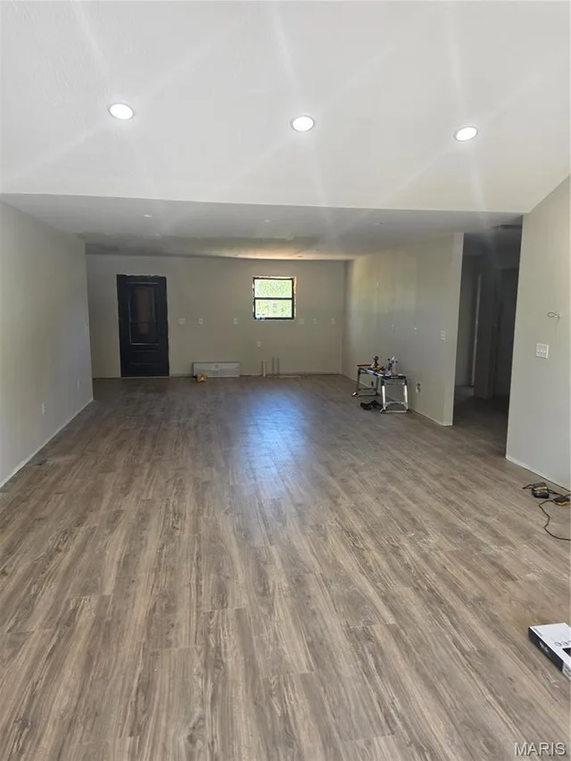 Living room — 1519 Rockingham Road Lebanon Missouri real estate