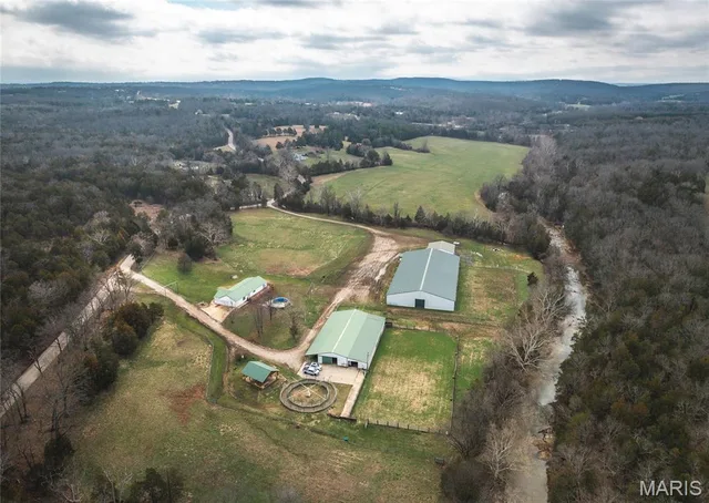 Primary bedroom — 1265 Old Cadet Road Bonne Terre Missouri real estate