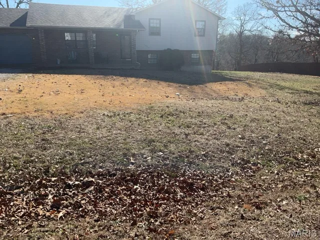 Front exterior — 14040 Howard Lane Dixon Missouri real estate