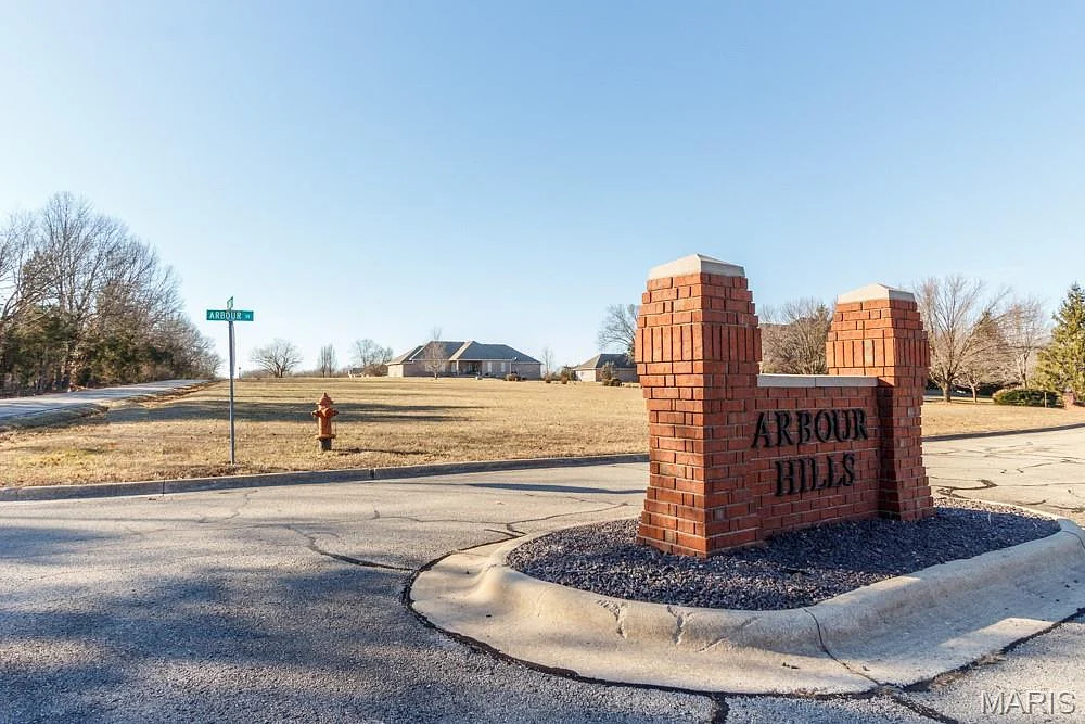 1501 Arbour Drive, Lebanon MO