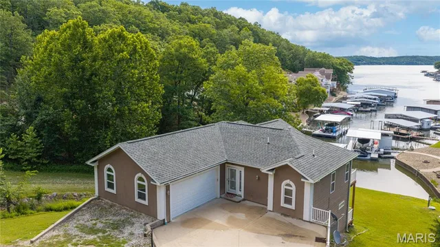 Front exterior — 307 Ledgestone Estates Lane Sunrise Beach Missouri real estate