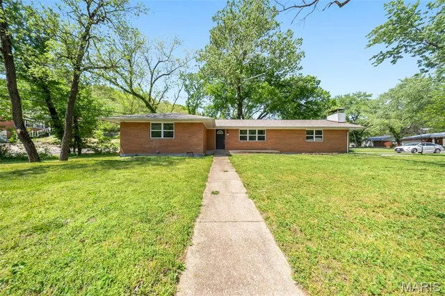 Front exterior — 101 Elliott Drive Waynesville Missouri real estate