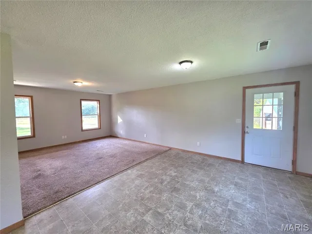 Living room — 17160 Hwy BB Licking Missouri real estate