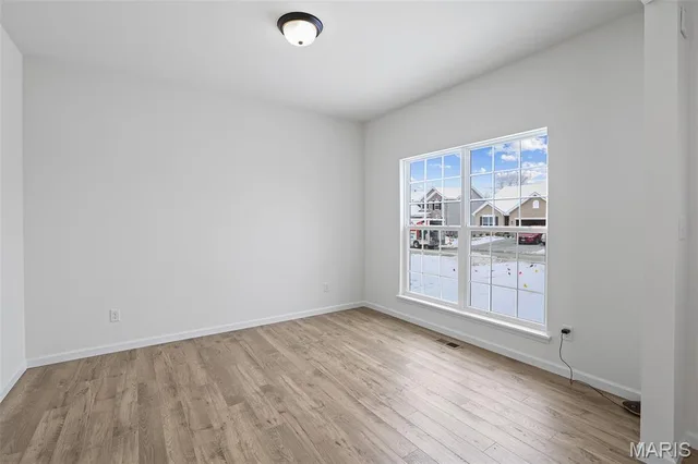 Living room — 2308 Heatherfield Drive Rolla Missouri real estate