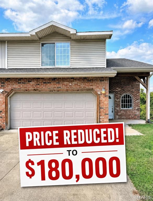 142 Hickory Ridge Drive St Robert Missouri 3 bedroom 3 bathroom home for sale listed at $180,000
