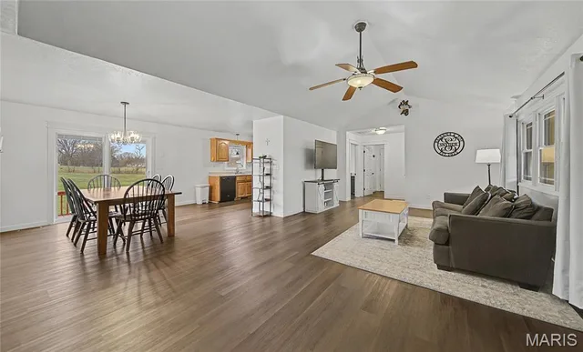 Kitchen — 30421 Peach Blossom Lane Lebanon Missouri real estate