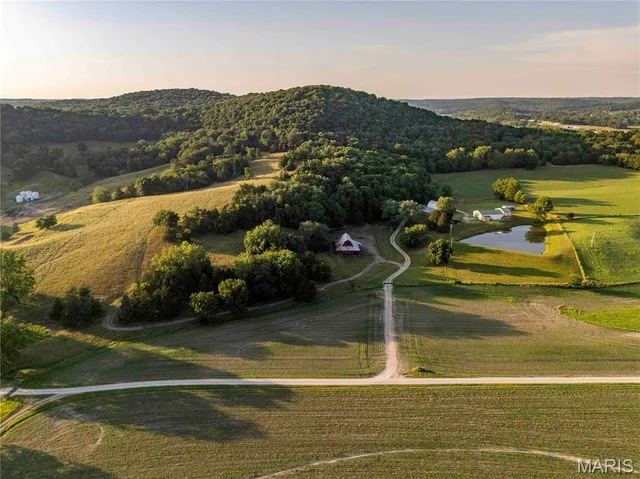 161 Van Booven Lane, Hermann MO real estate