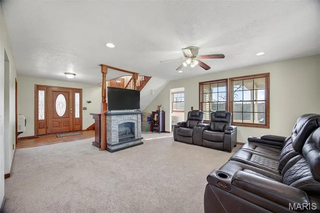 Kitchen — 33992 Garrett Road Richland Missouri real estate