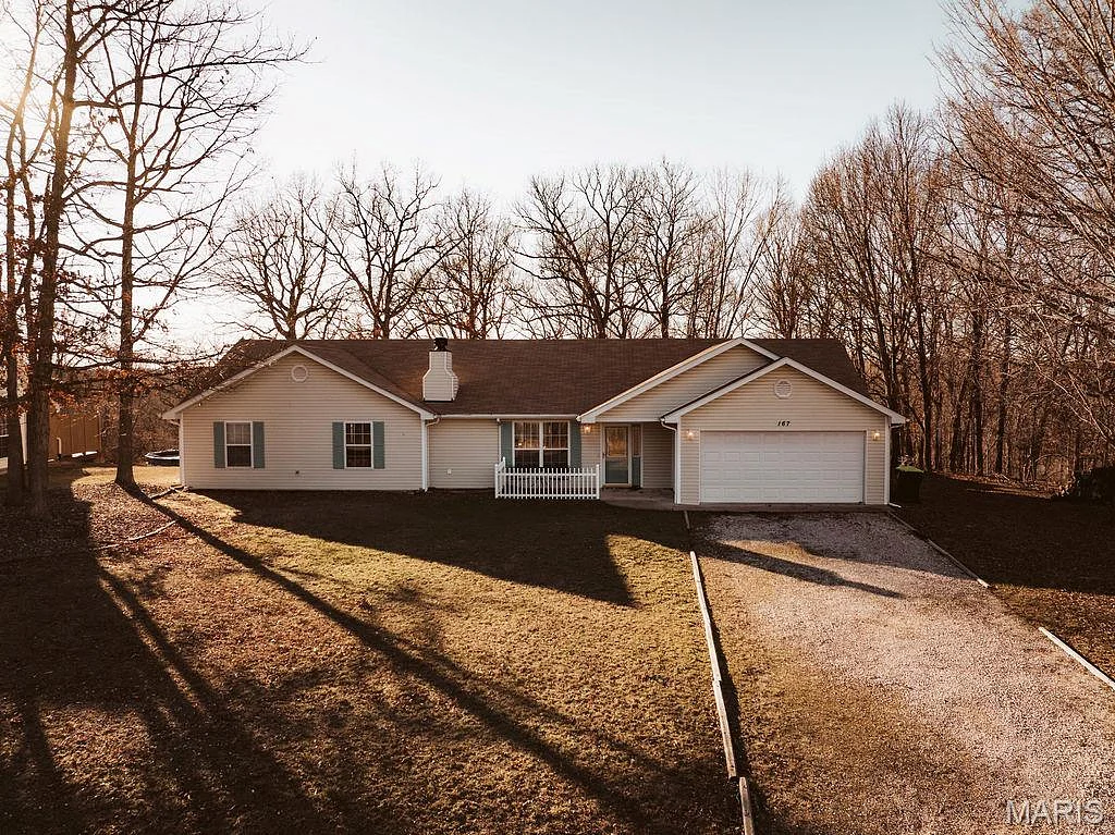 167 Cinnamon Ridge Drive, Sunrise Beach MO
