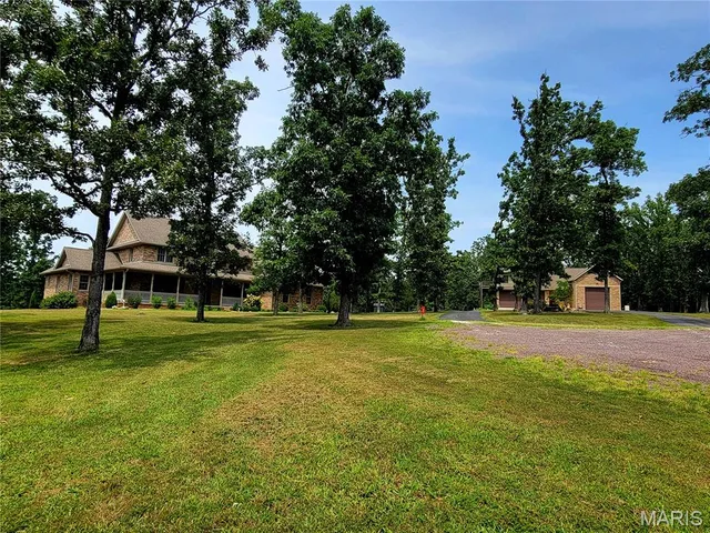 Primary bedroom — 447 County Road 4185 Salem Missouri real estate
