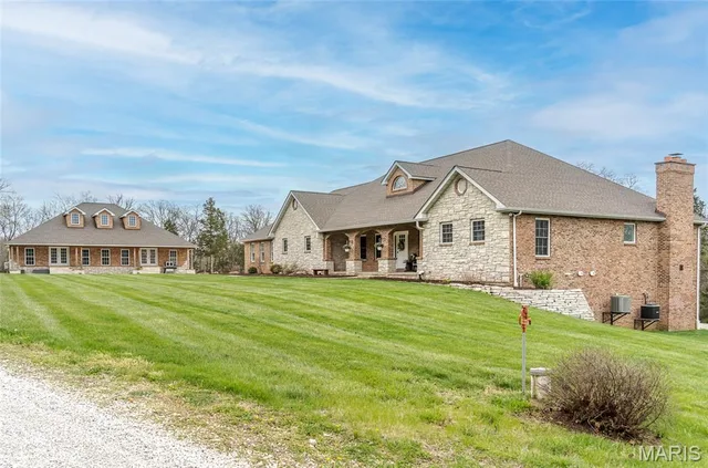 Front exterior — 130 Valley Oaks Lane Union Missouri real estate