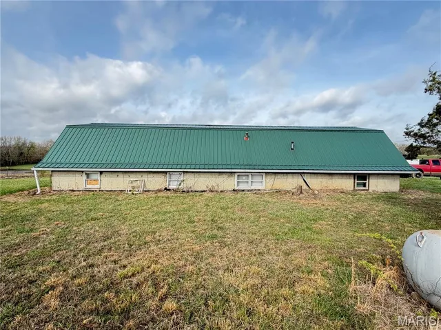 Primary bedroom — 20542 Concord RD Other Missouri real estate