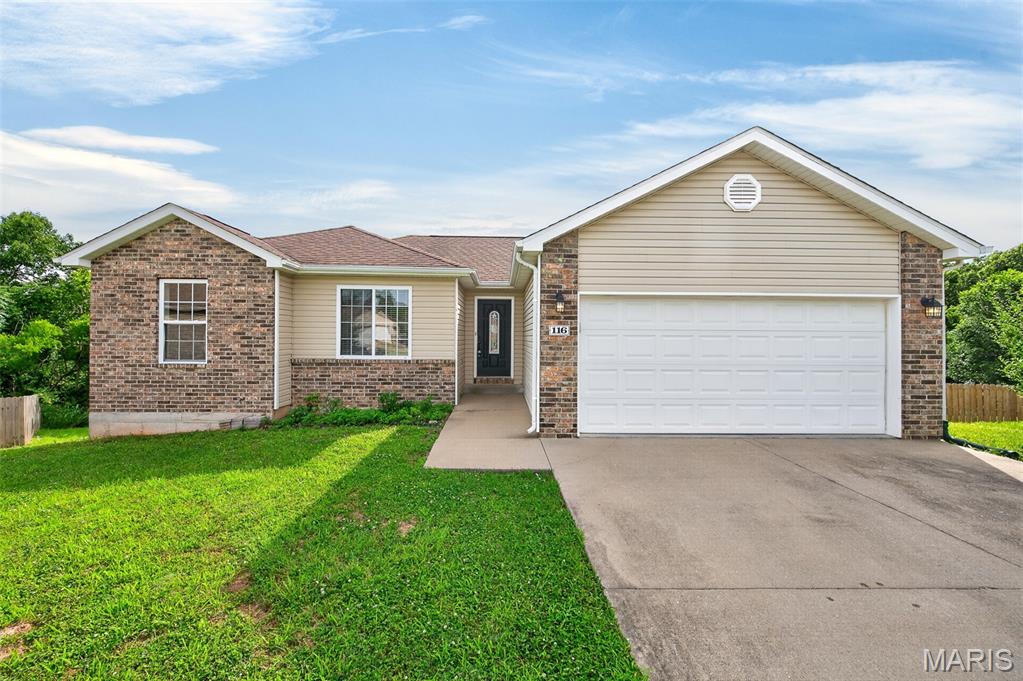 116 Pioneer Court Waynesville Missouri 4 bedroom 3 bathroom home for sale listed at $289,900