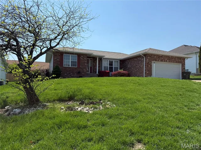 Front exterior — 1112 Murry Lane Rolla Missouri real estate
