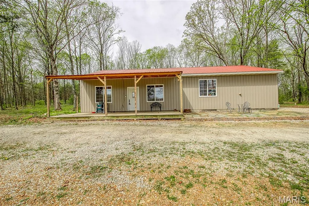 13689 County Road 3590, St James MO real estate