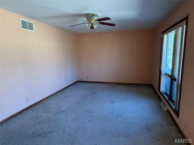 Kitchen — 20769 Highway 68 Vichy Missouri real estate