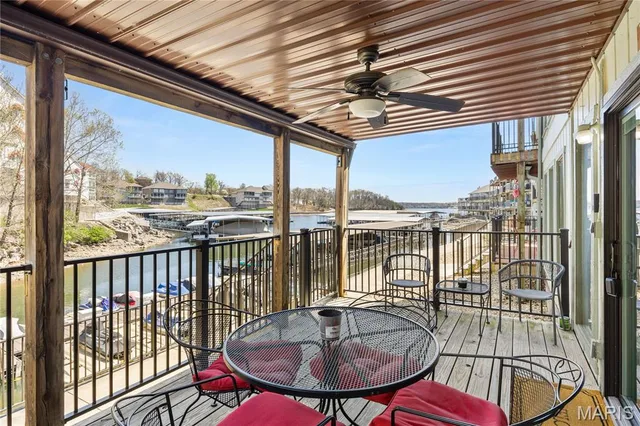 Primary bedroom — 43 Southwood Shores Circle Lake Ozark Missouri real estate