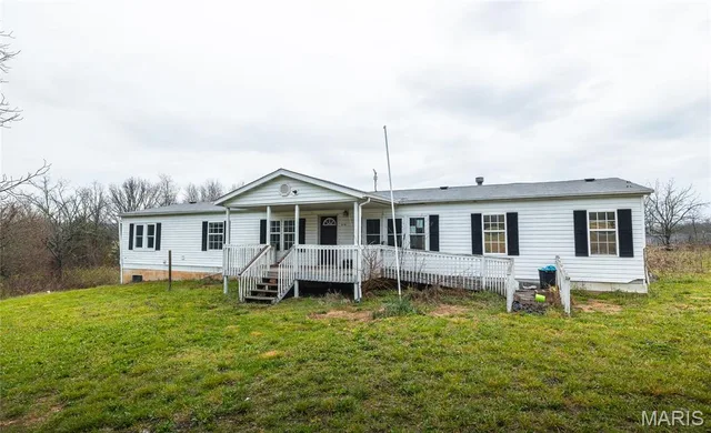 Front exterior — 30190 S Us Highway 63 Edgar Springs Missouri real estate