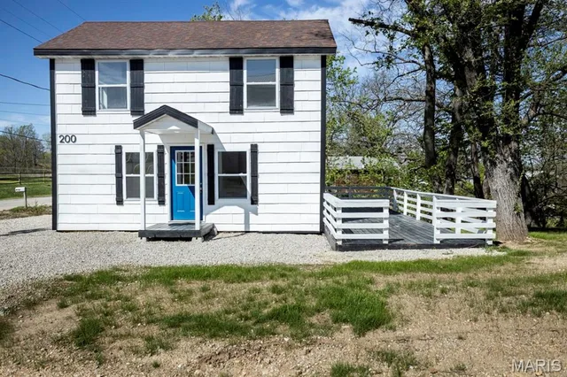 200 11th Street, Crocker MO
