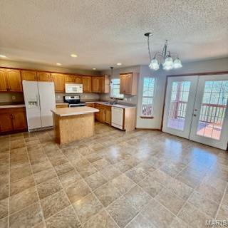Living room — 139 SAWMILL Road St Robert Missouri real estate