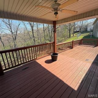 Primary bedroom — 139 SAWMILL Road St Robert Missouri real estate