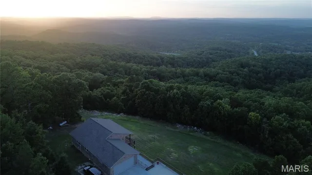 353 Skyline Drive, Van Buren MO real estate