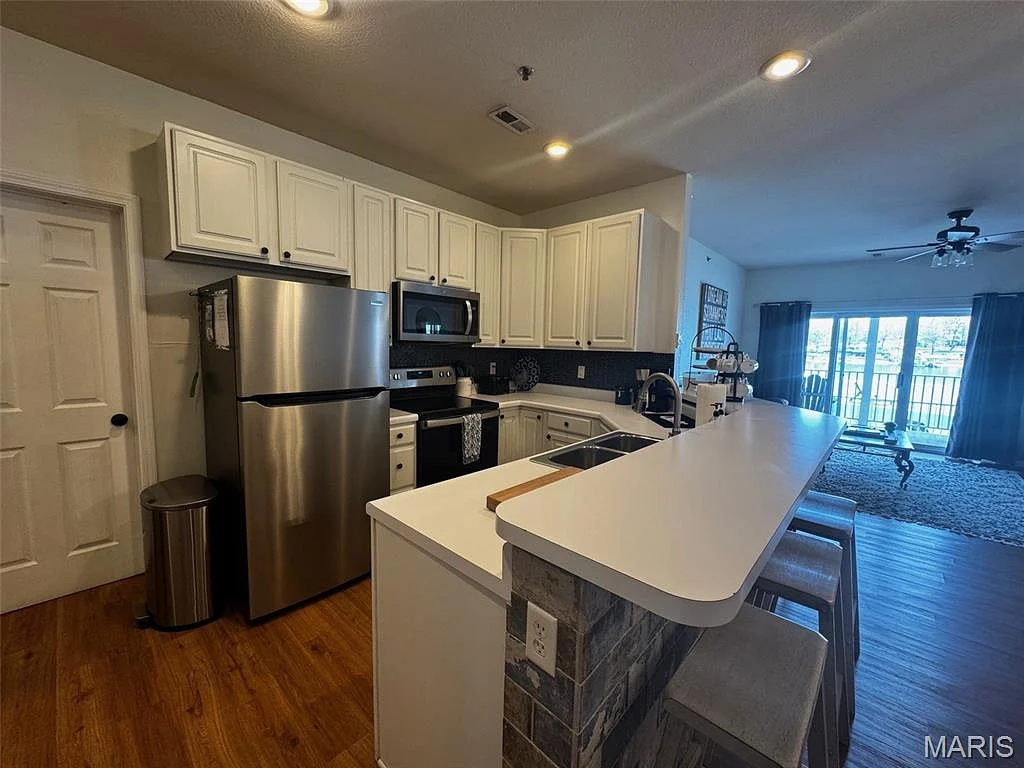 216 Lakeview Resort Boulevard, Sunrise Beach MO real estate