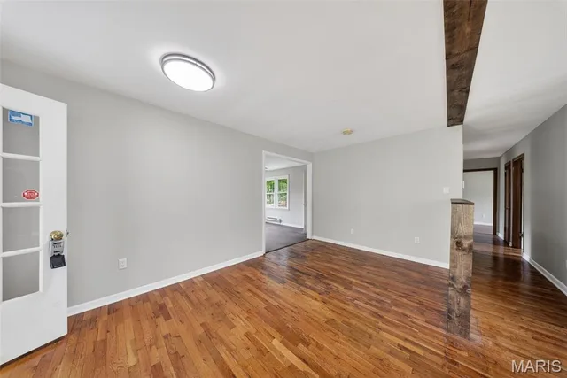 Living room — 612 W 4th Street Dixon Missouri real estate