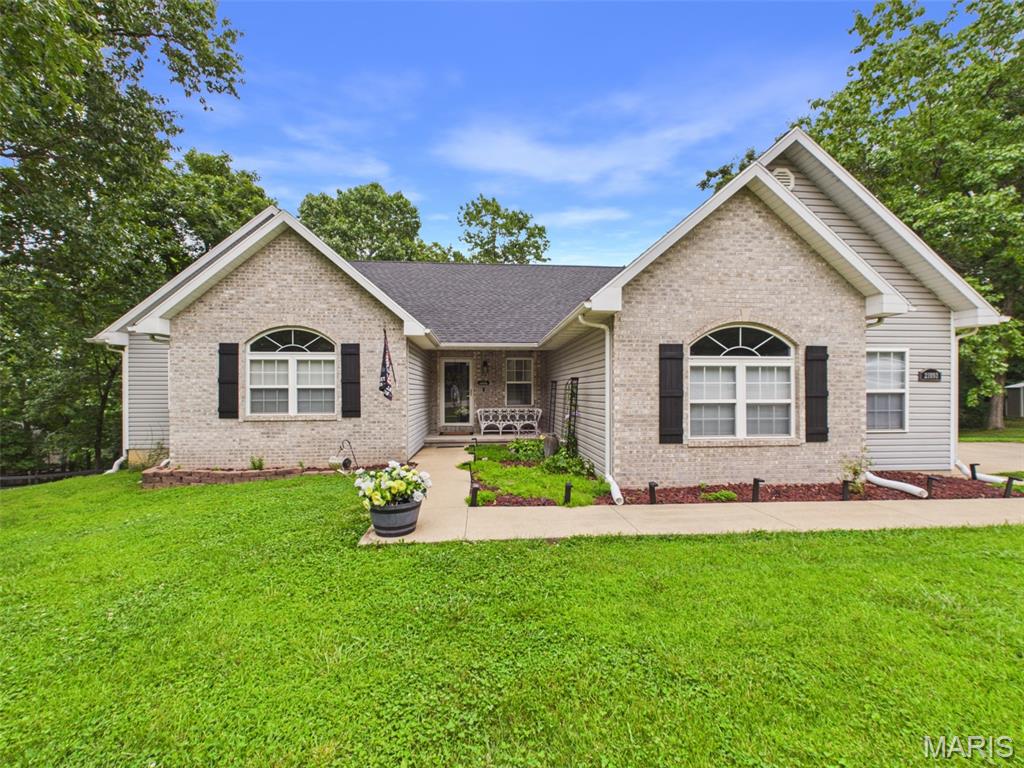 21093 Layla Road Waynesville Missouri 6 bedroom 3 bathroom home for sale listed at $441,500