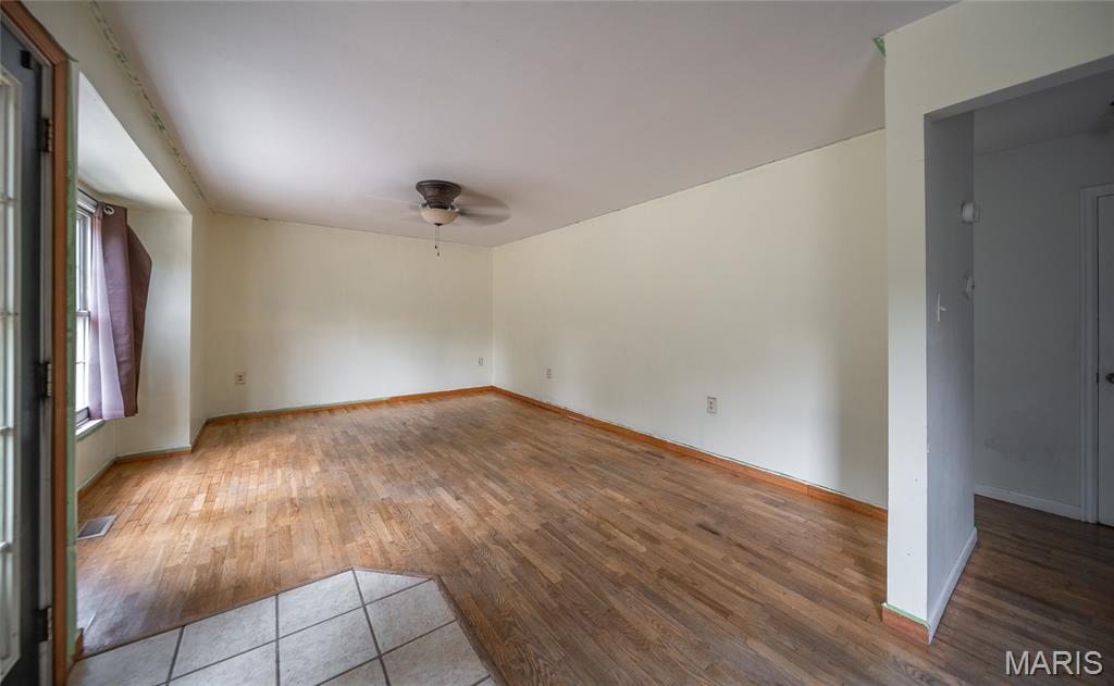 Living room — 16260 County Road 2110 Rolla Missouri real estate