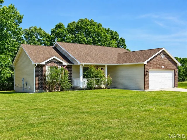 Front exterior — 21053 Larson Road Waynesville Missouri real estate