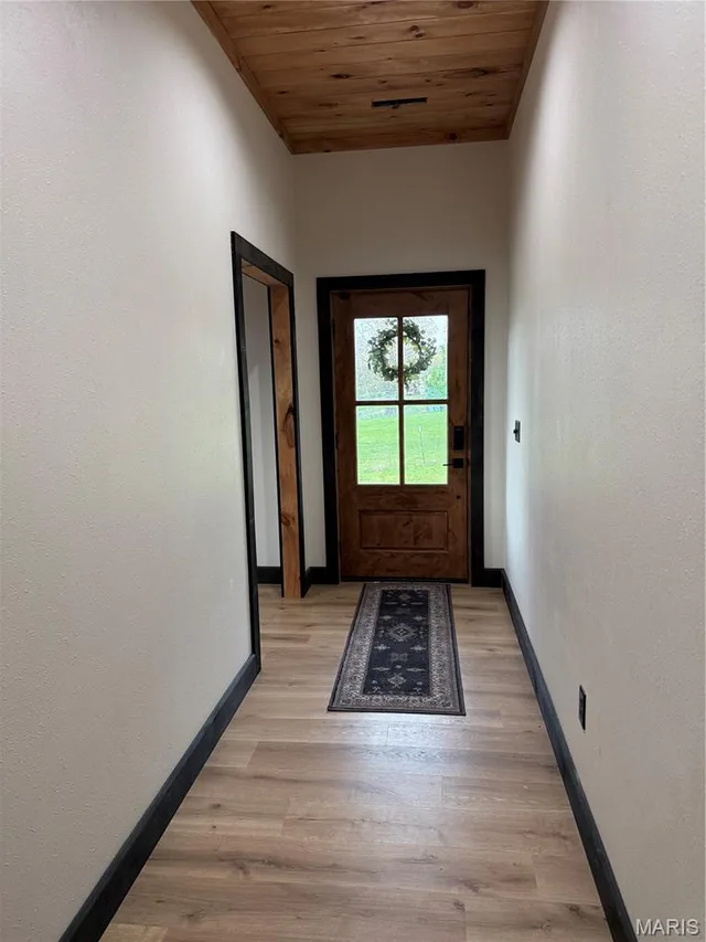 Living room — 12205 Weber Road Plato Missouri real estate