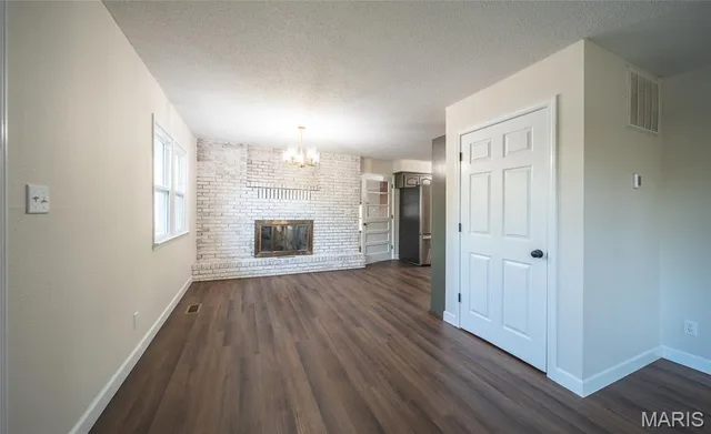 Kitchen — 122 Sackett Street Licking Missouri real estate