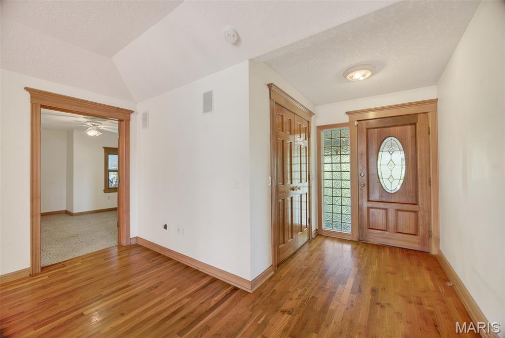 Kitchen — 2431 W Elm Street Lebanon Missouri real estate
