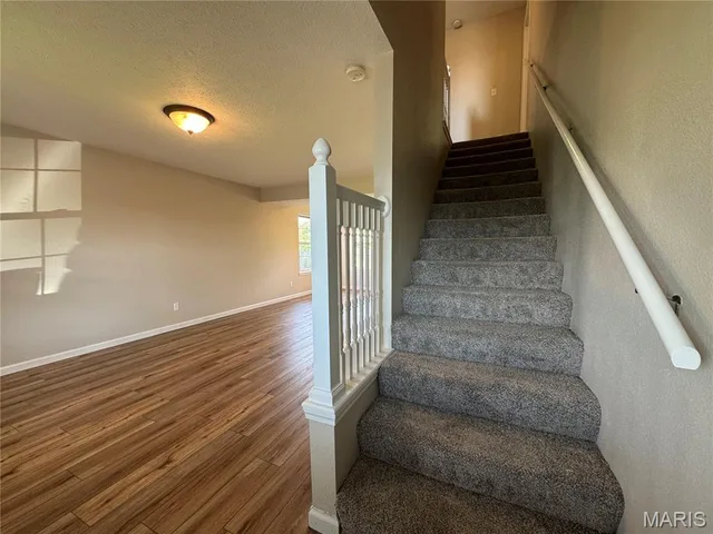 Living room — 108 & 110 Tarawa Terrace Waynesville Missouri real estate