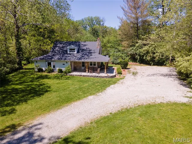 Front exterior — 1004 Weidman Road Chesterfield Missouri real estate