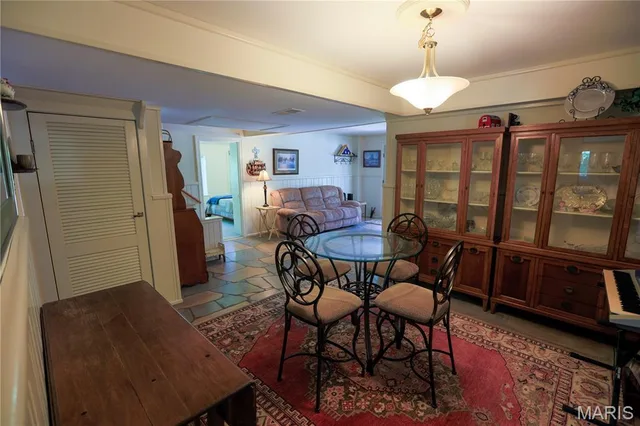 Primary bedroom — 1004 Weidman Road Chesterfield Missouri real estate