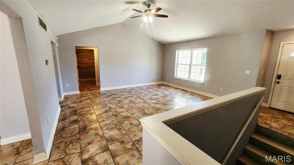 Kitchen — 16172 Hershey Road St Robert Missouri real estate