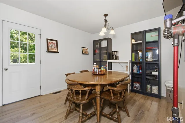 Primary bedroom — 24441 Trolley Lane St Robert Missouri real estate
