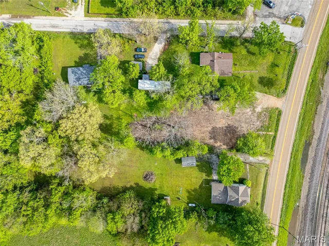 Primary bedroom — 302 S Commercial Street Crocker Missouri real estate