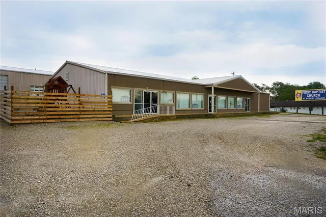 Kitchen — 1126 Old Rte 66 St Robert Missouri real estate