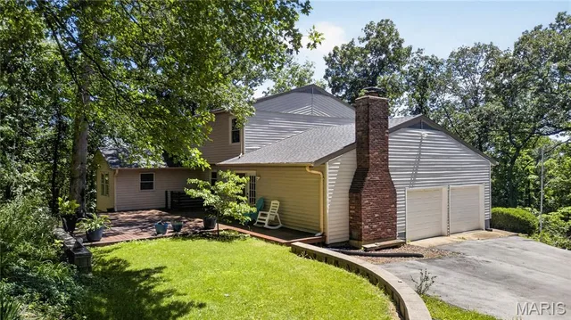 Front exterior — 3365 White Oak School Road Eureka Missouri real estate
