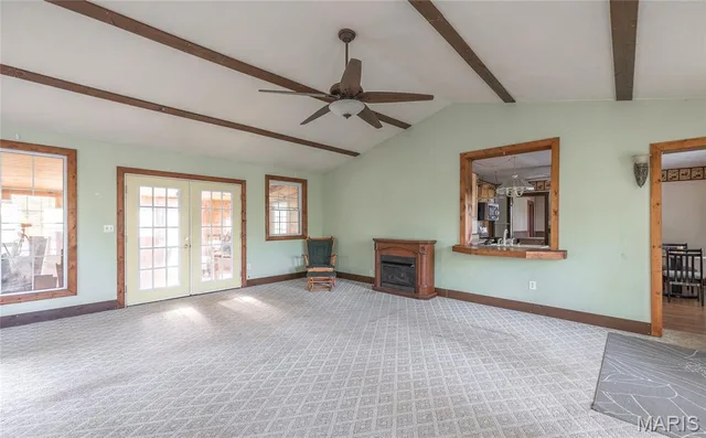 Living room — 185 Highway 42 W Vienna Missouri real estate