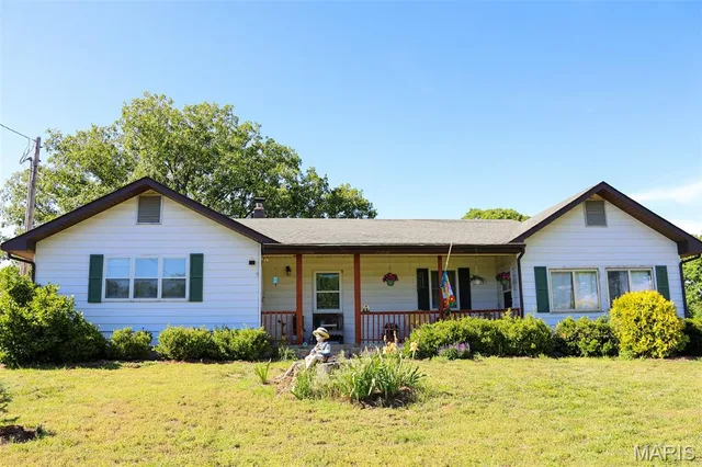 Primary bedroom — 26525 Highway Ab Richland Missouri real estate